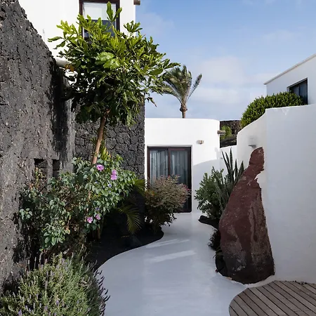 فندق Kamezi Boutique 4*