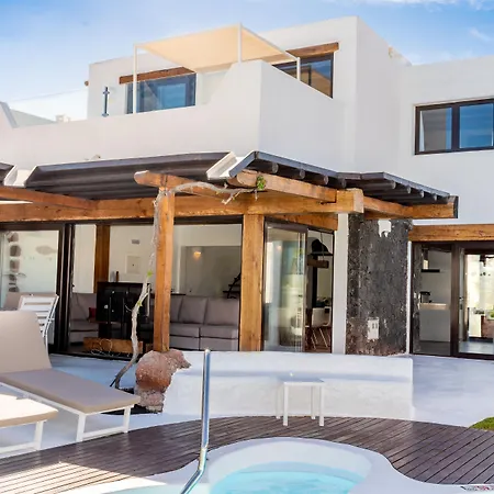 Ξενοδοχείο Kamezi Boutique 4*