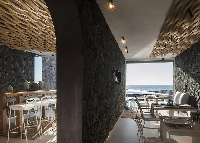 Kamezi Boutique ホテル 4*